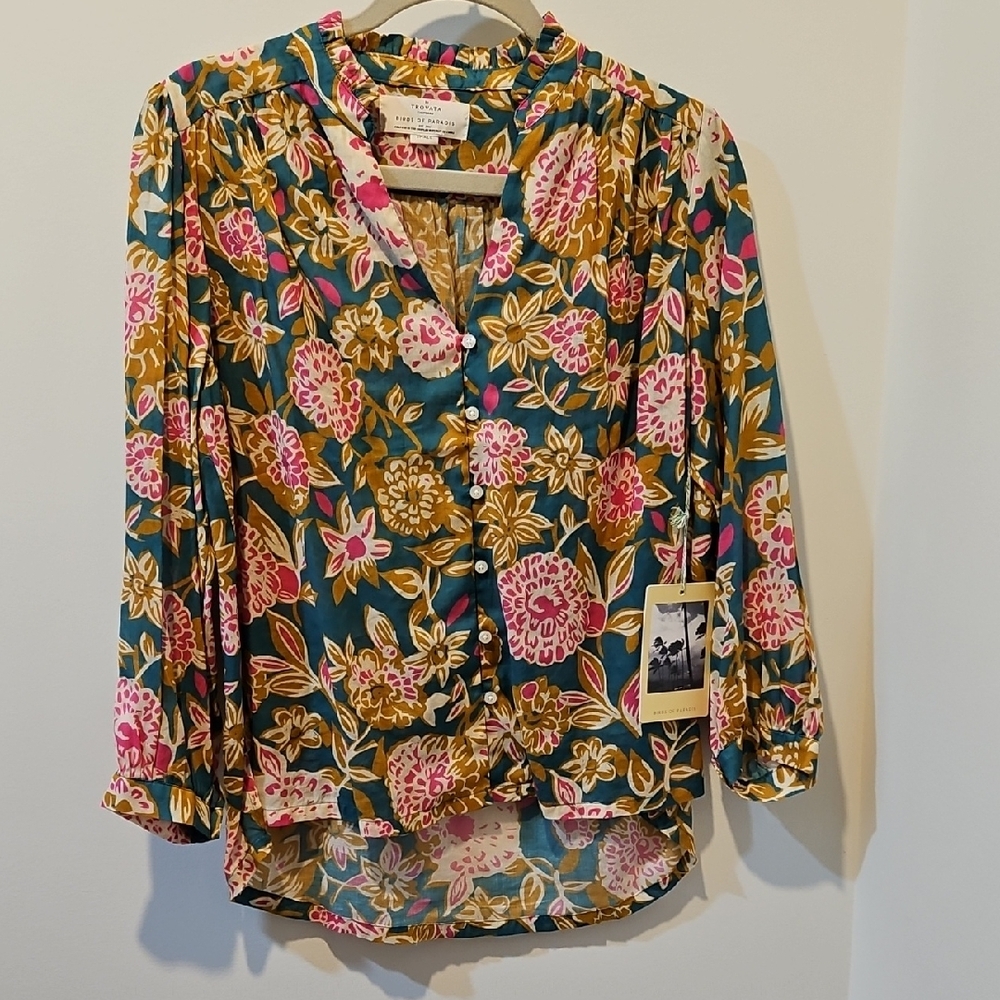 Trovata Birds Of Paradise NWT Floral Button-Up Blouse